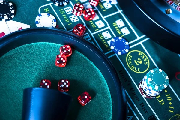 Mobile phone screen showing Sic Bo Dadu betting interface